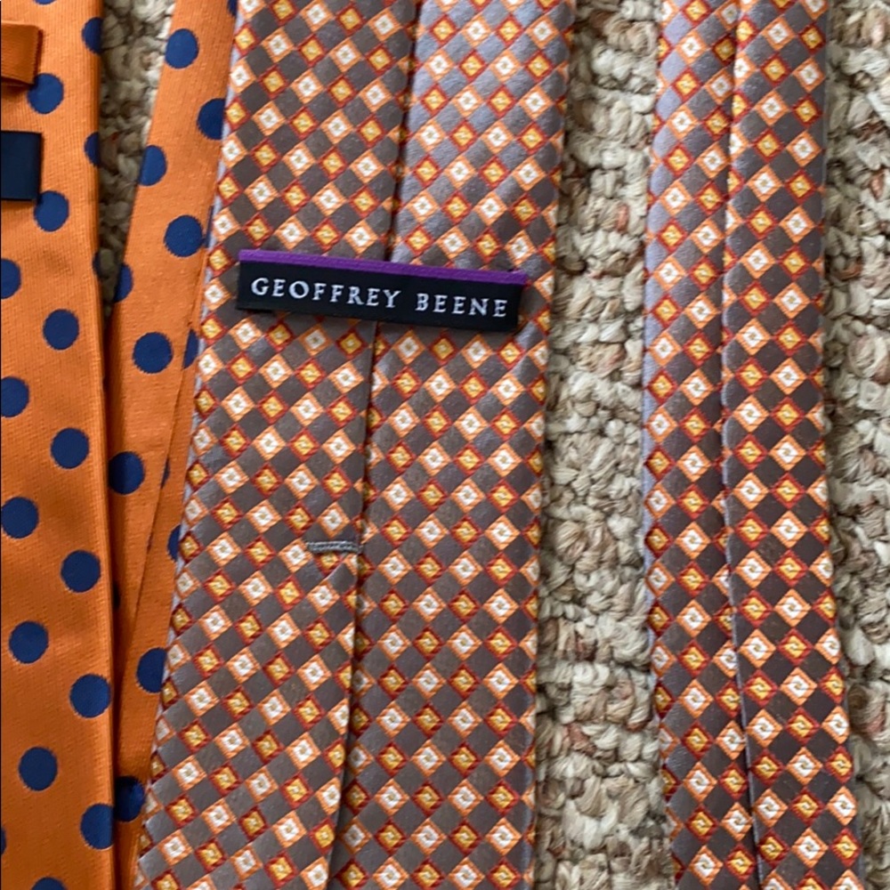 Lot of 6 orange ties with pocket square. Like new. - Picture 4 of 8